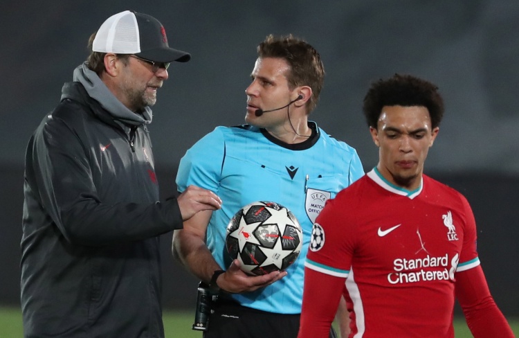 太阳队主场表现抢眼，凯尔特人能否在客场延续胜势？