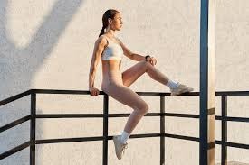 棒球与高空气候：解析在低气压环境下棒球飞行轨迹的物理变化